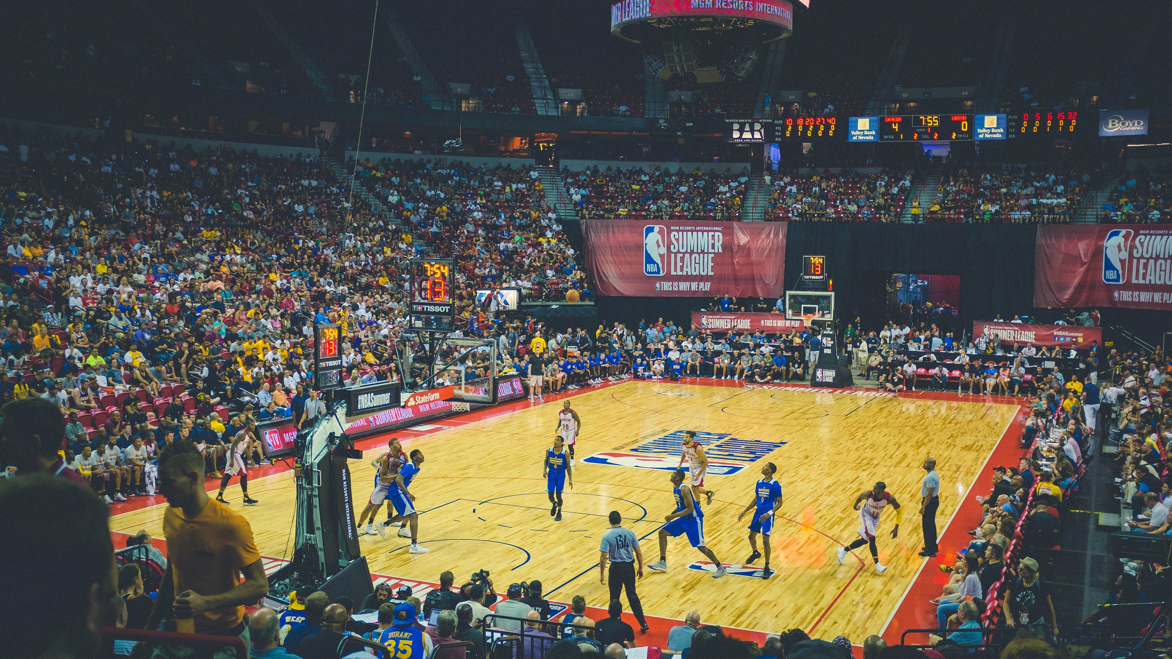 加拿大小组赛中频频获胜，奥运预选赛士气高昂