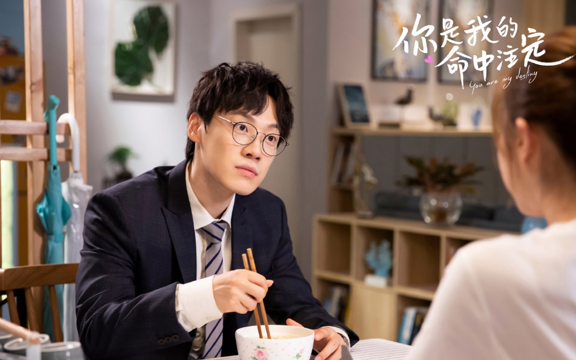 “赛段背后:战术布局的智慧较量”,竞赛战术